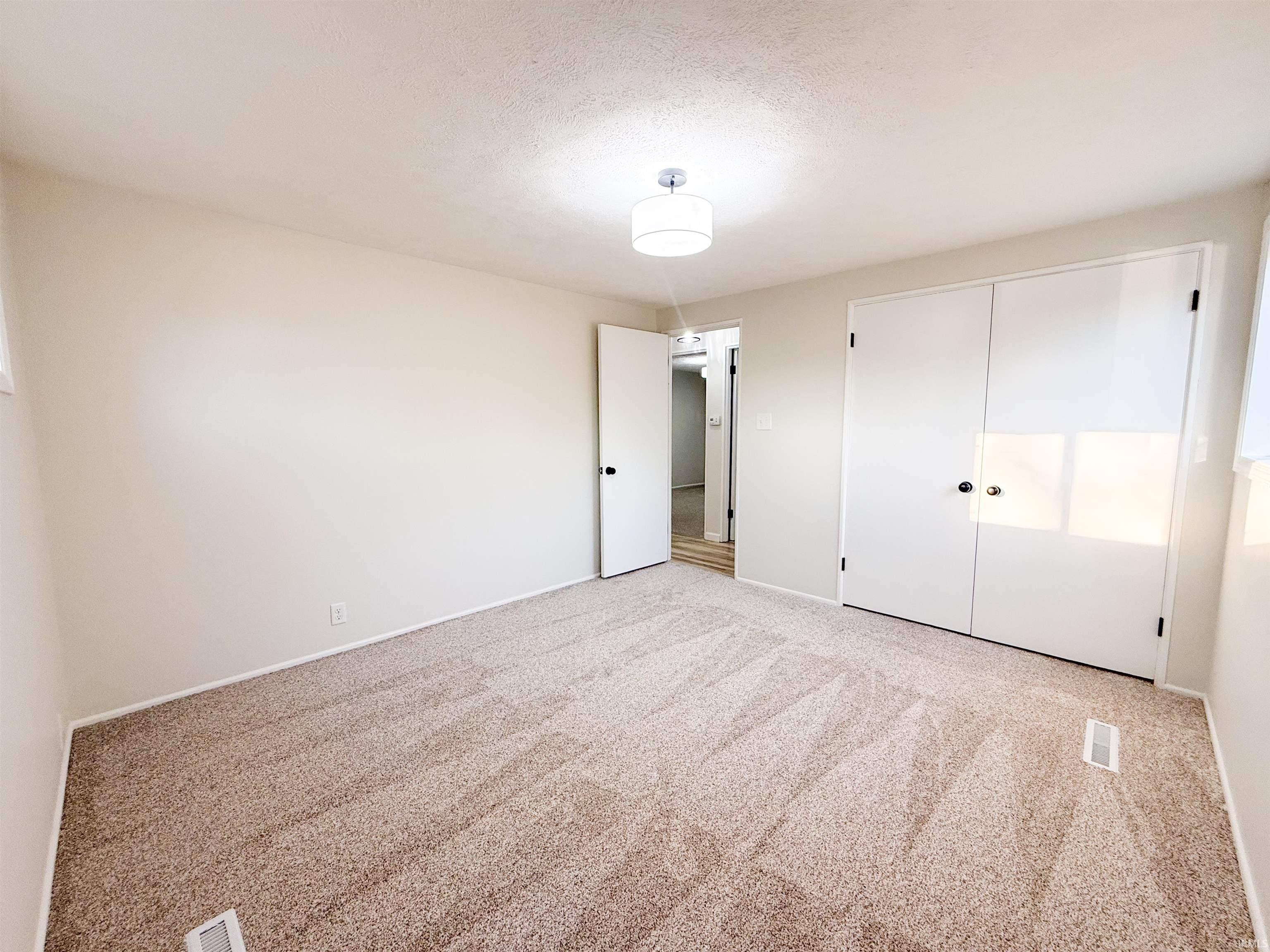2904 Hilltop Drive South Bend IN 46614