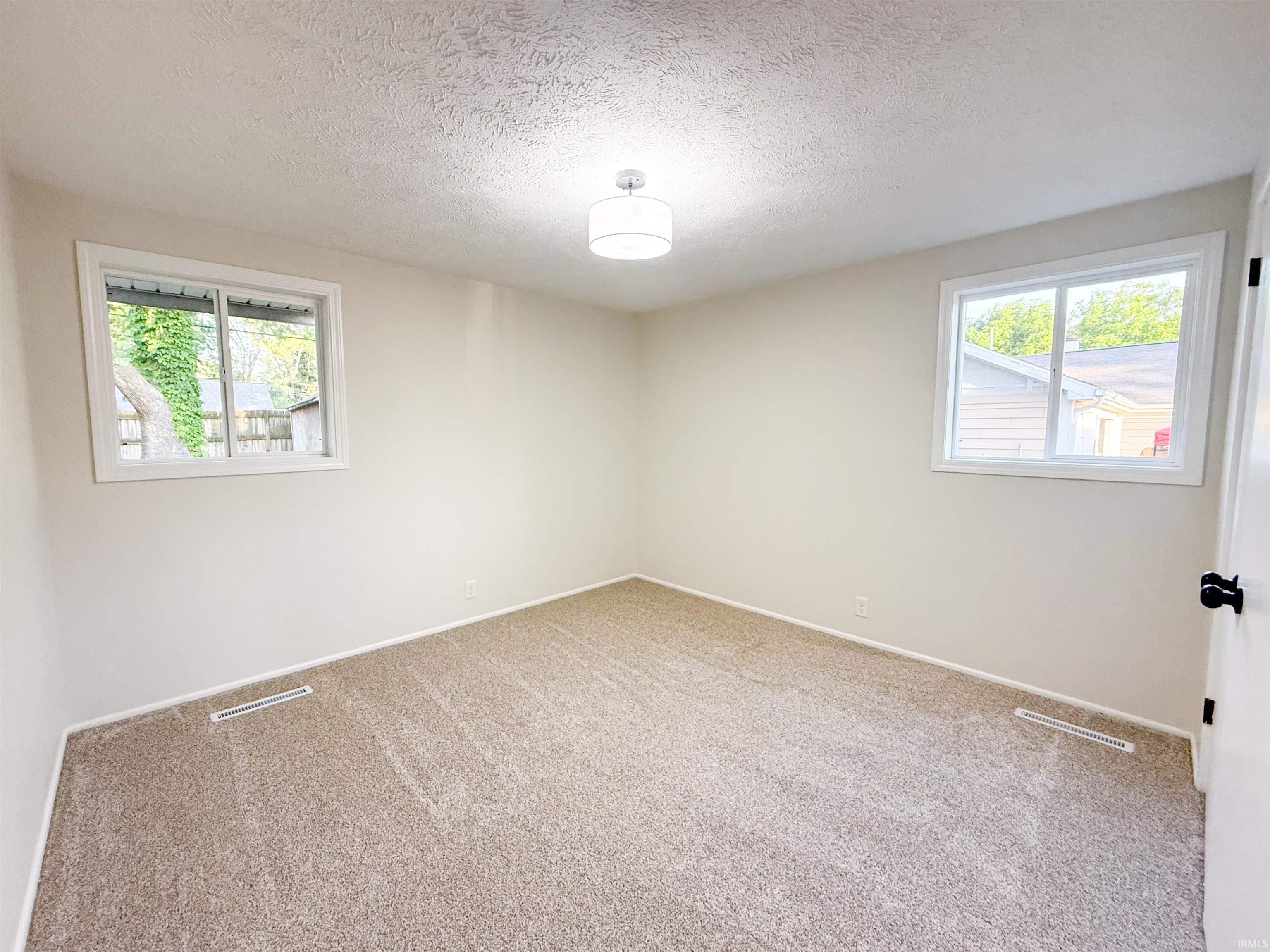 2904 Hilltop Drive South Bend IN 46614