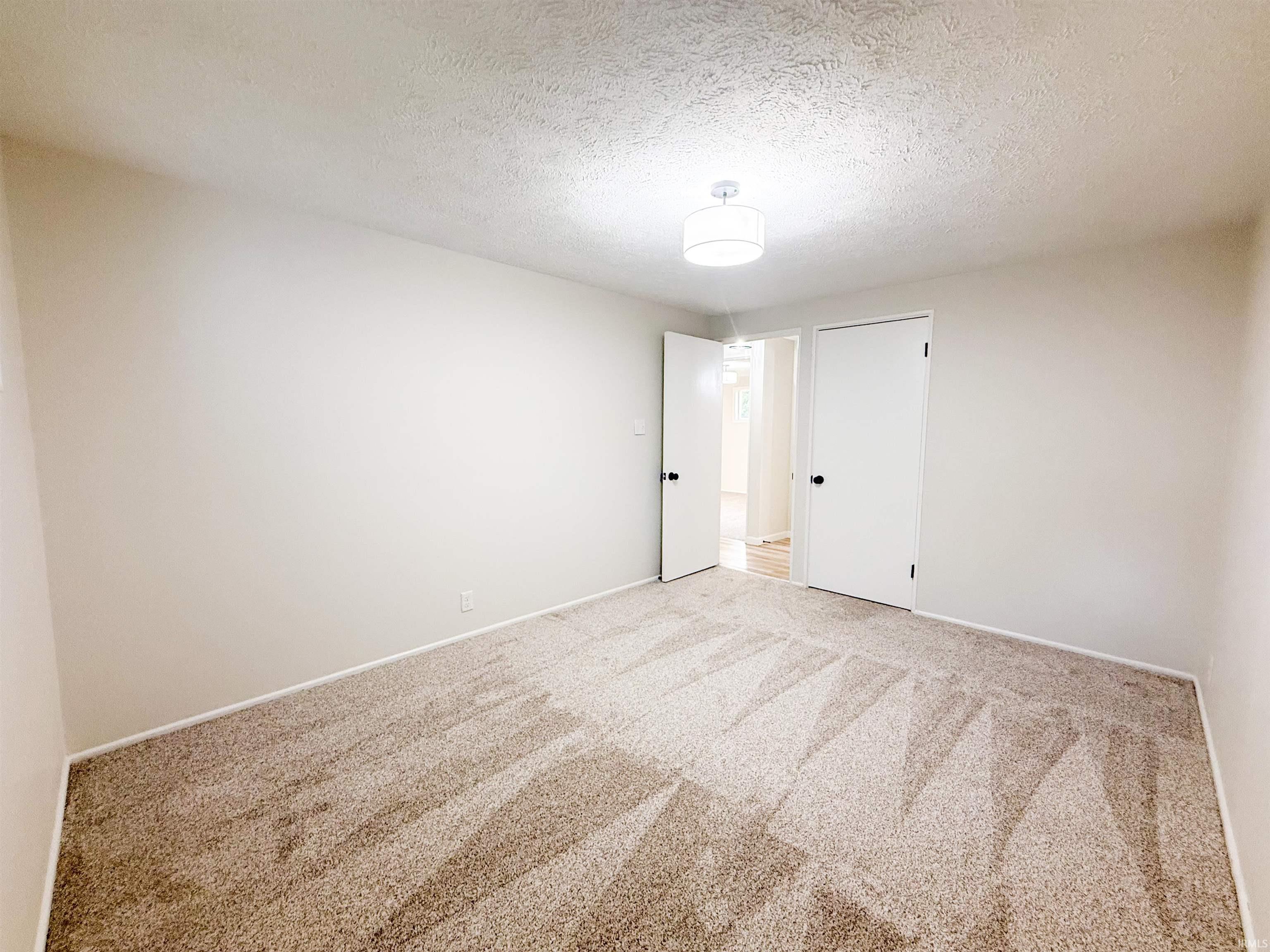 2904 Hilltop Drive South Bend IN 46614