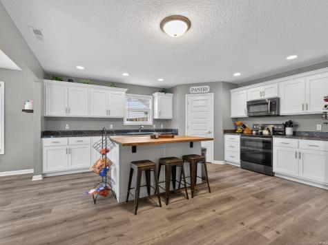 2825 Briar Bush Lane Fort Wayne IN 46815