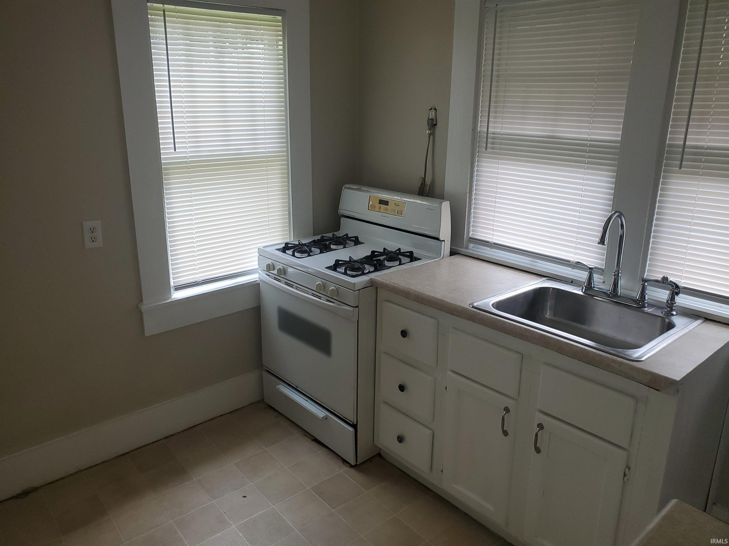 128 E Irvington Street South Bend IN 46614