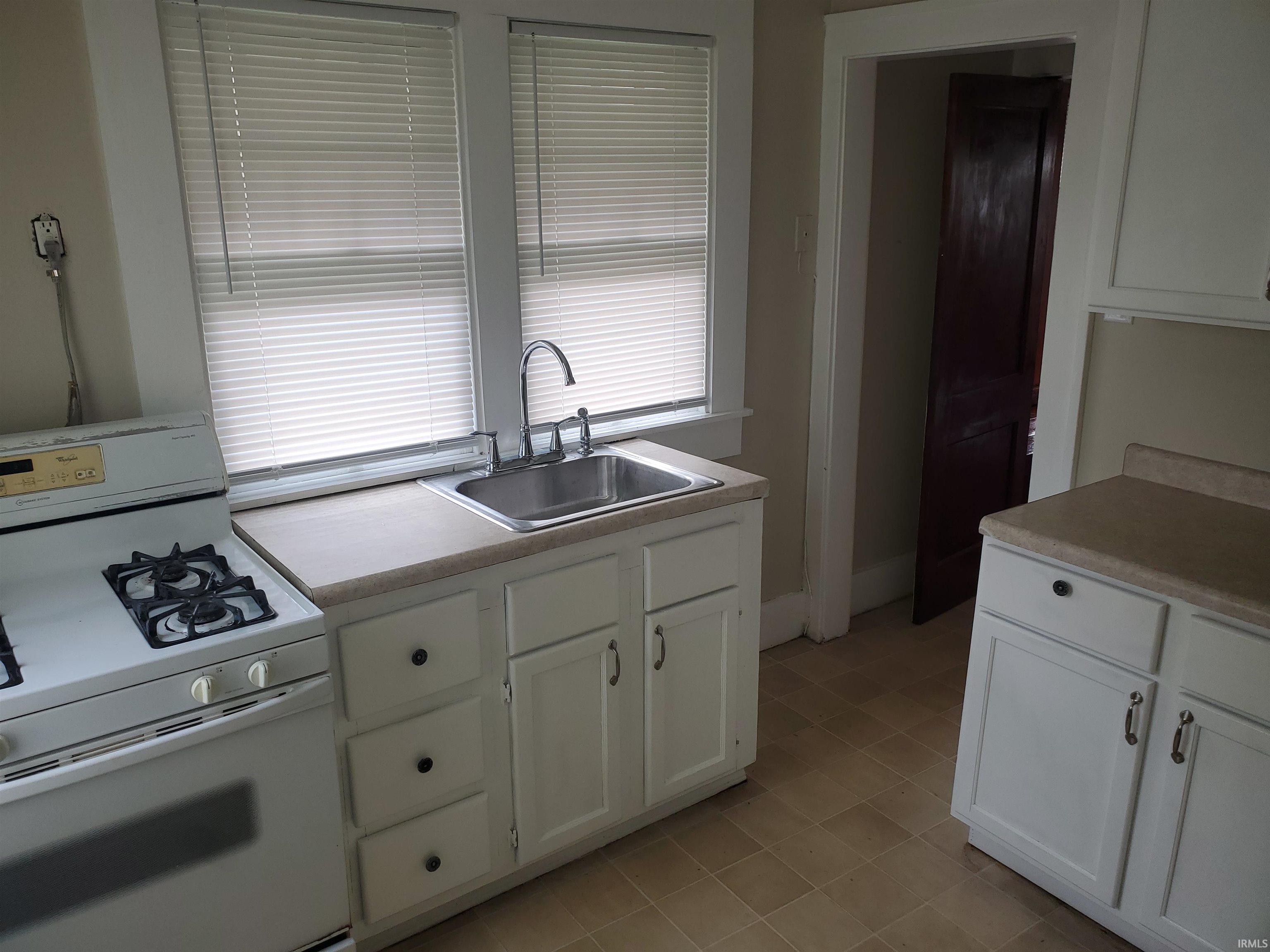 128 E Irvington Street South Bend IN 46614
