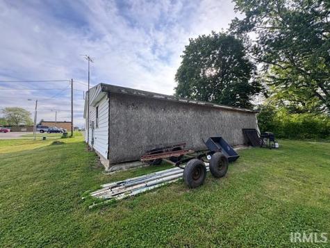 211 W Pearl Street Dunkirk IN 47336