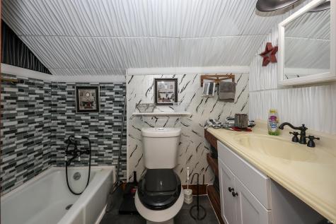 500 E King Street Garrett IN 46738