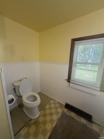 2401 Elyetta Street Fort Wayne IN 46802