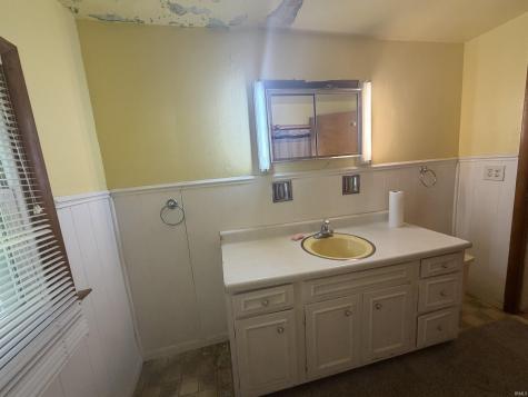 2401 Elyetta Street Fort Wayne IN 46802
