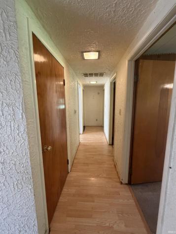 2401 Elyetta Street Fort Wayne IN 46802