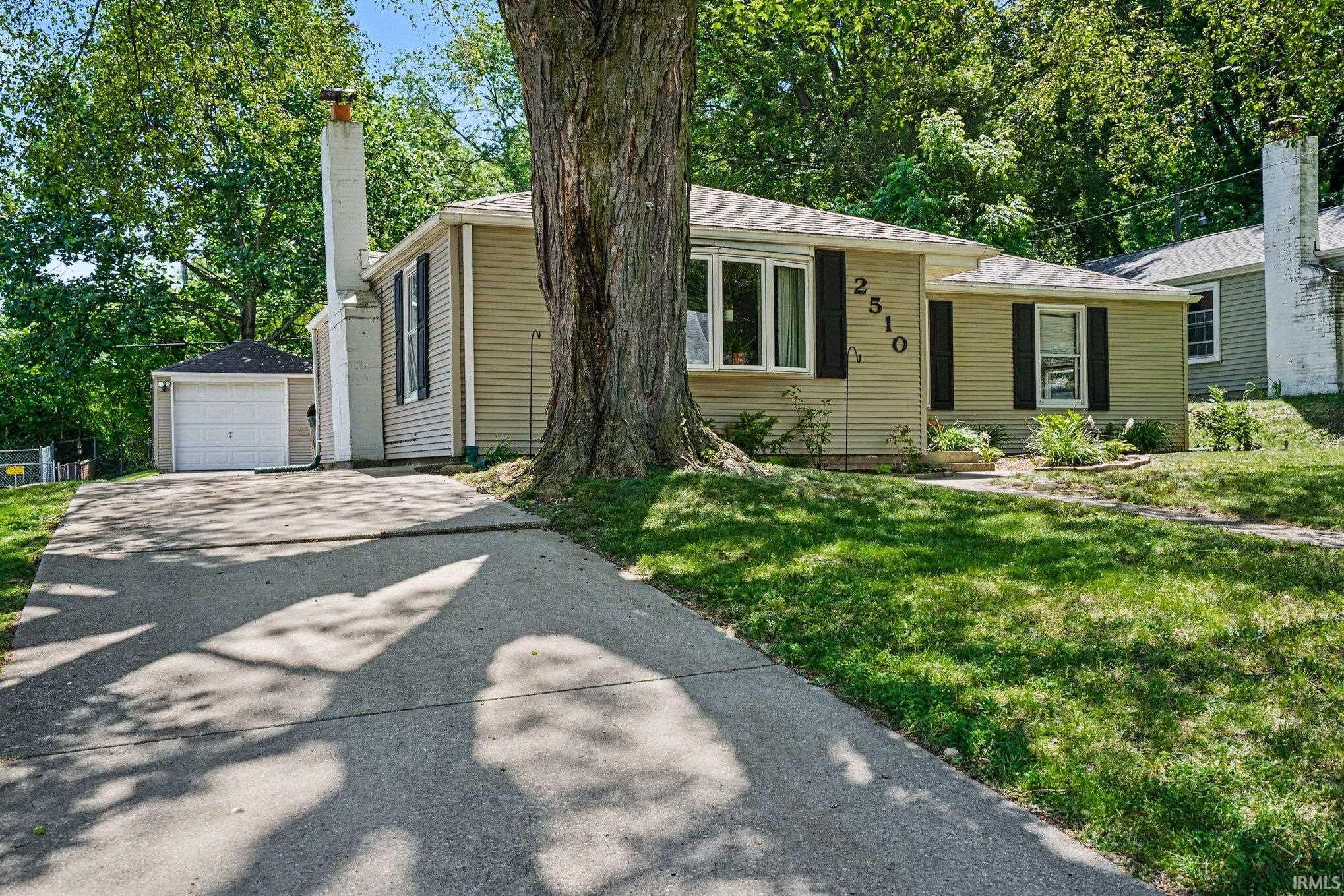 2510 Woodmont Drive South Bend IN 46614
