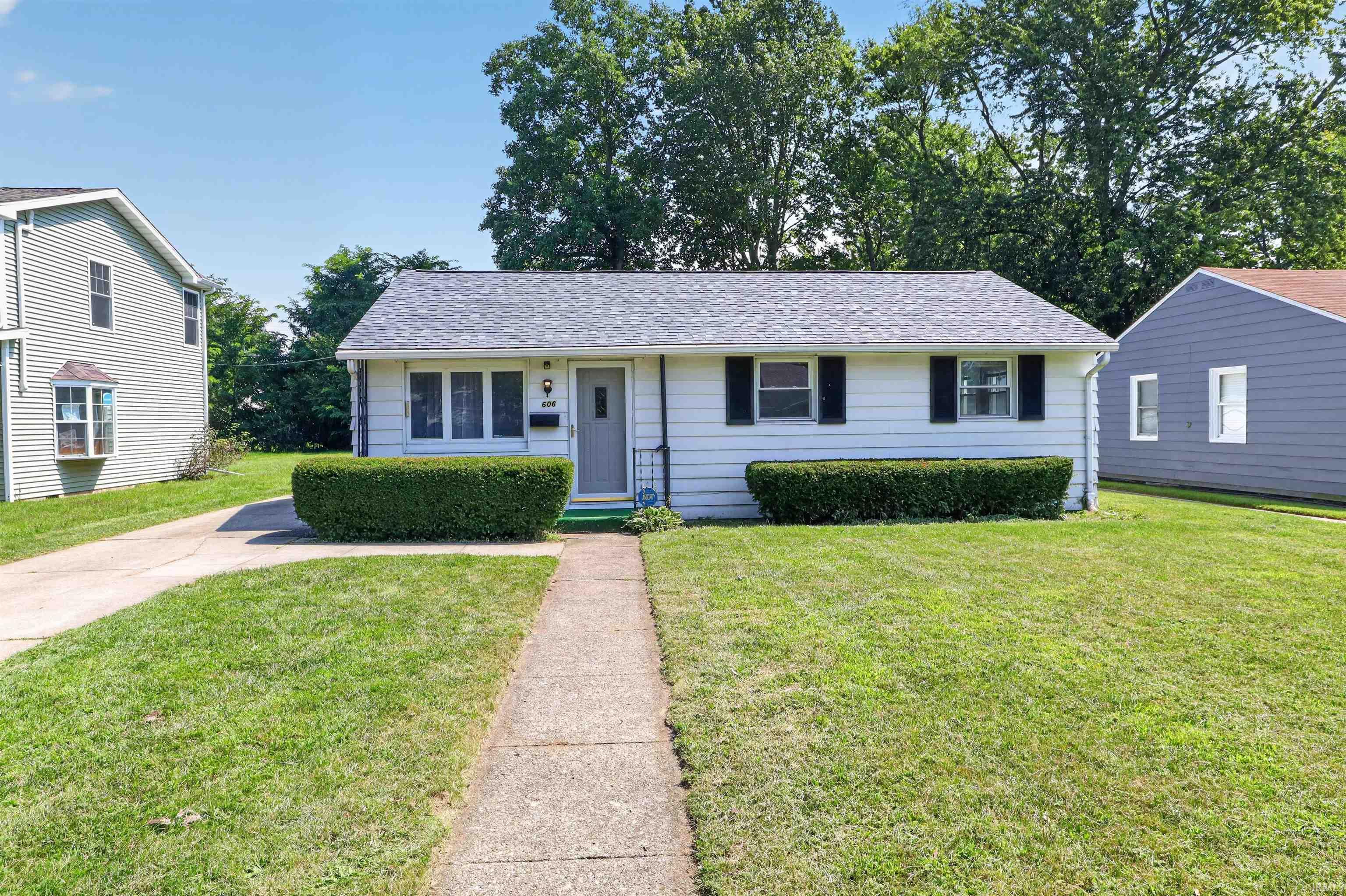 South Bend IN, 606 N Twyckenham Drive