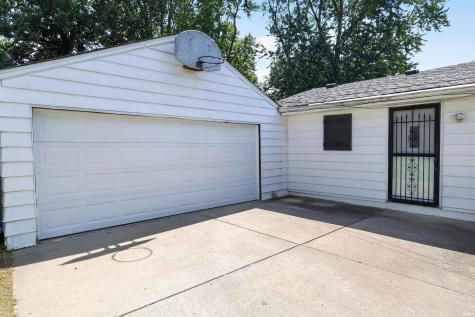 606 N Twyckenham Drive South Bend IN 46617
