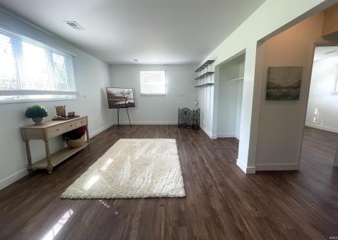 1125 N Bittersweet Lane Muncie IN 47304