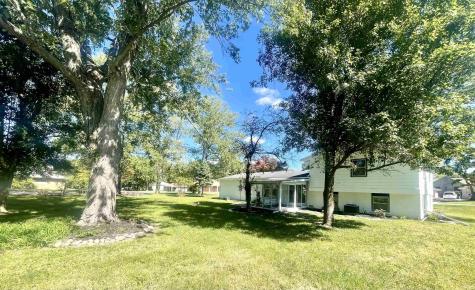 1125 N Bittersweet Lane Muncie IN 47304