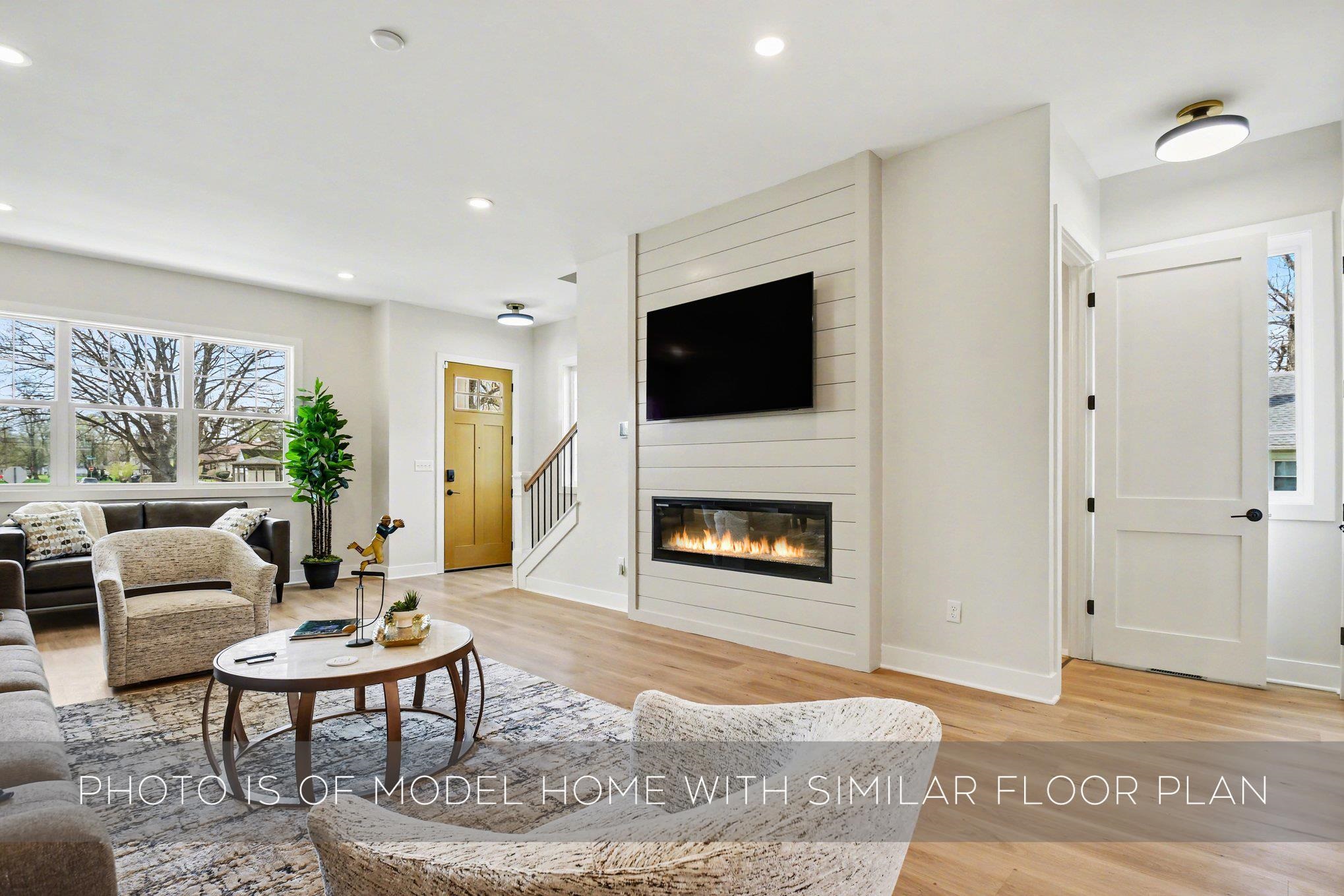 1307 Corby Boulevard South Bend IN 46617