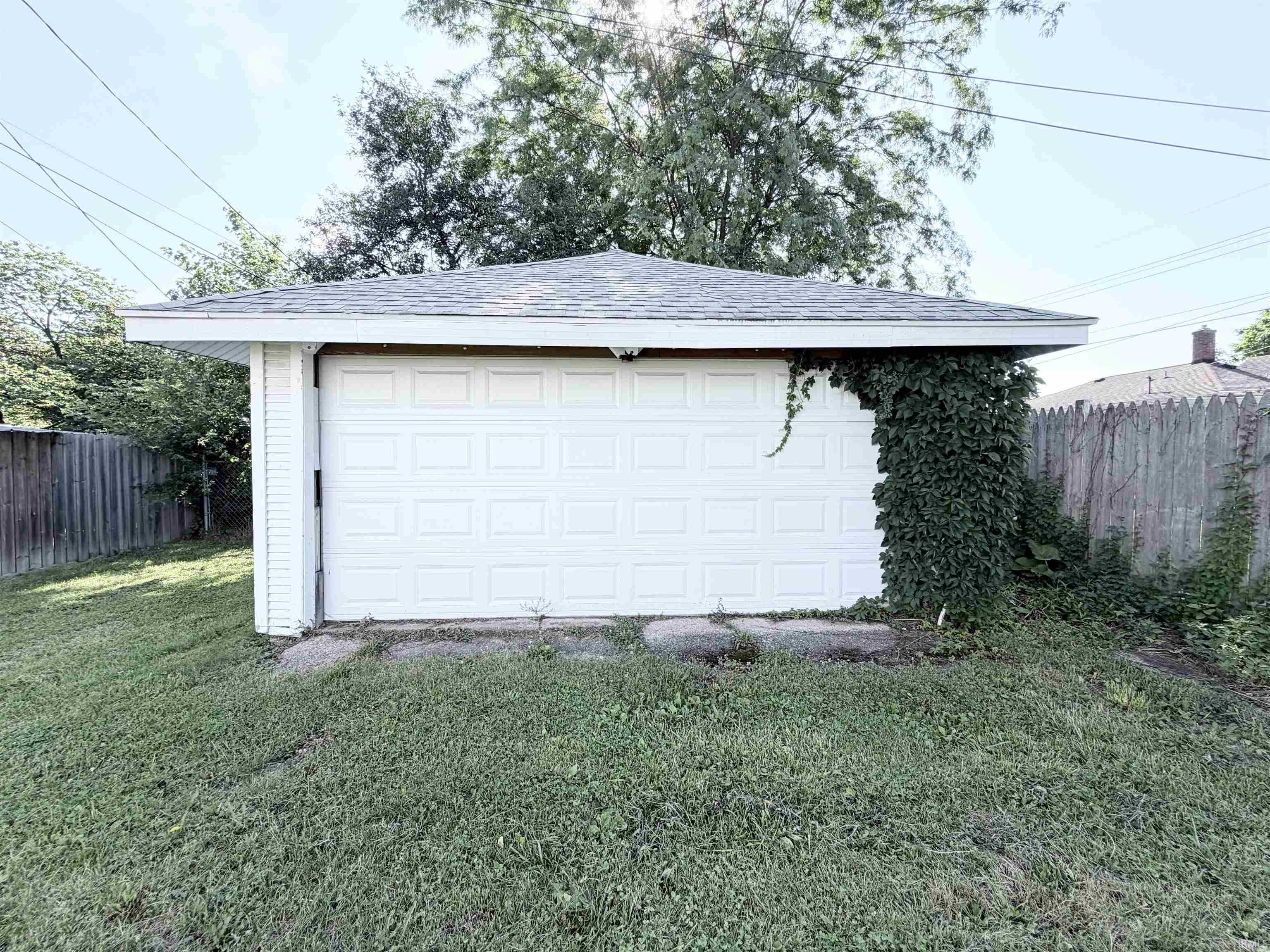 2605 Rush Street South Bend IN 46614