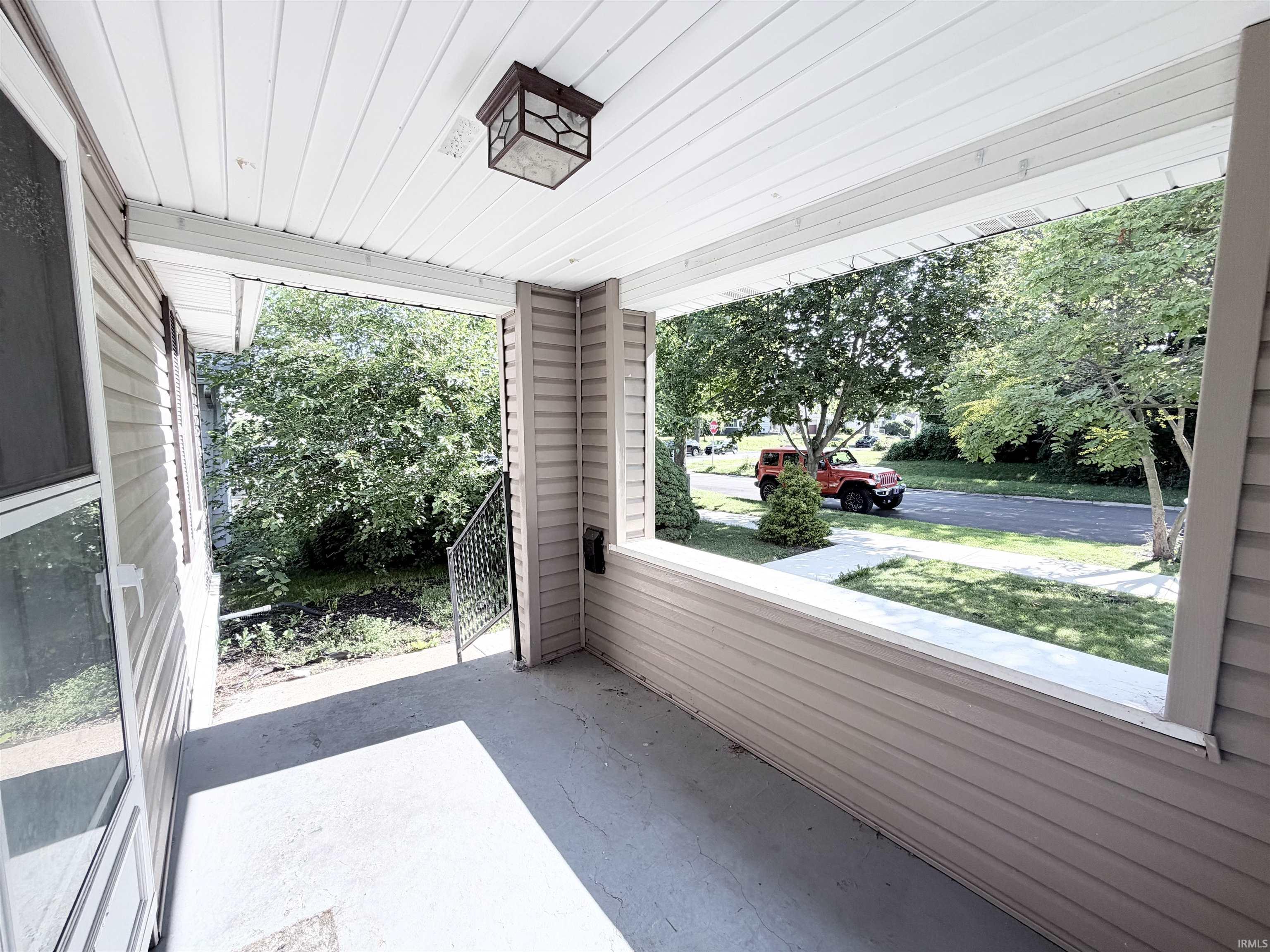 2605 Rush Street South Bend IN 46614