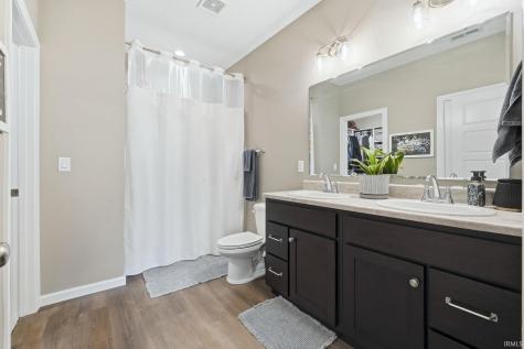 5329 Greyson Heights Drive Auburn IN 46706