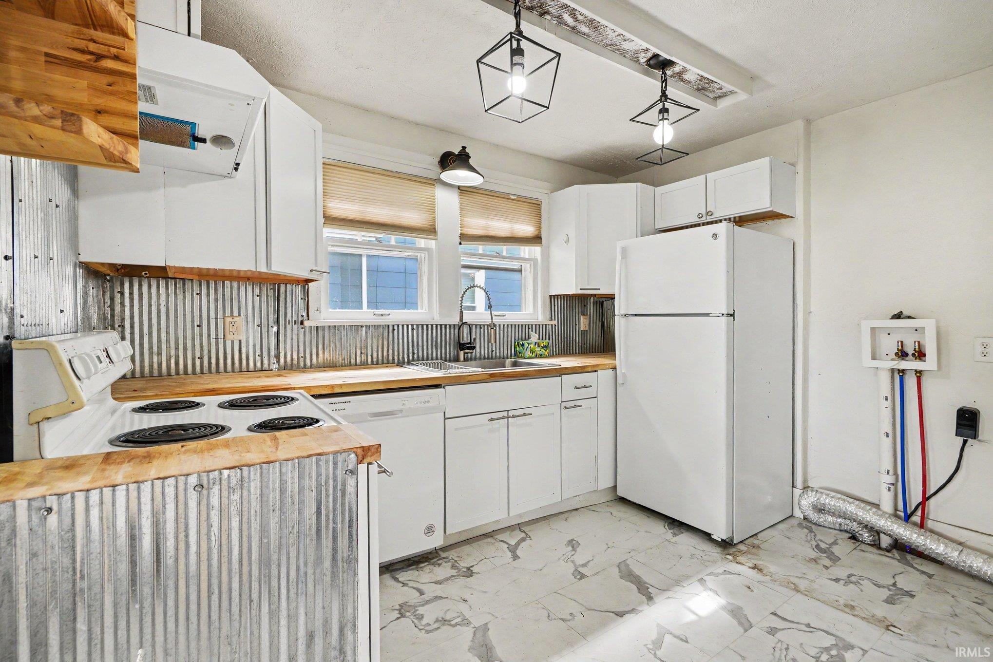 1254 Portage Avenue South Bend IN 46616