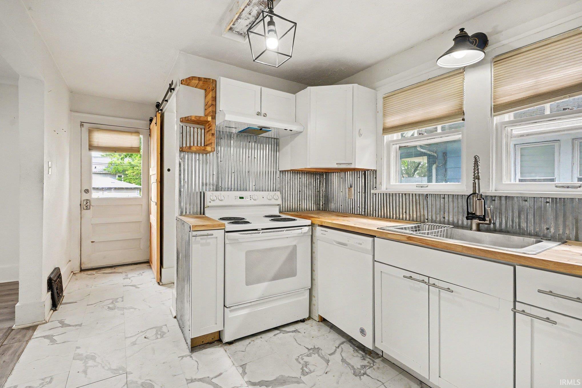 1254 Portage Avenue South Bend IN 46616
