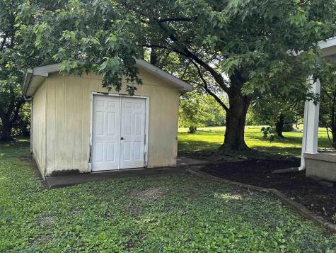 12 Cindy Kay Drive Washington IN 47501