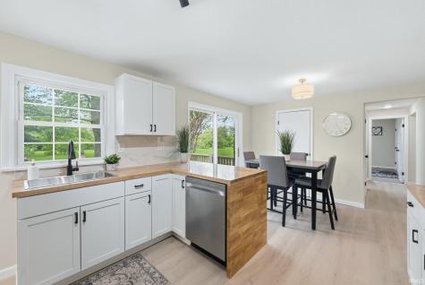 2132 Medford Drive Fort Wayne IN 46803