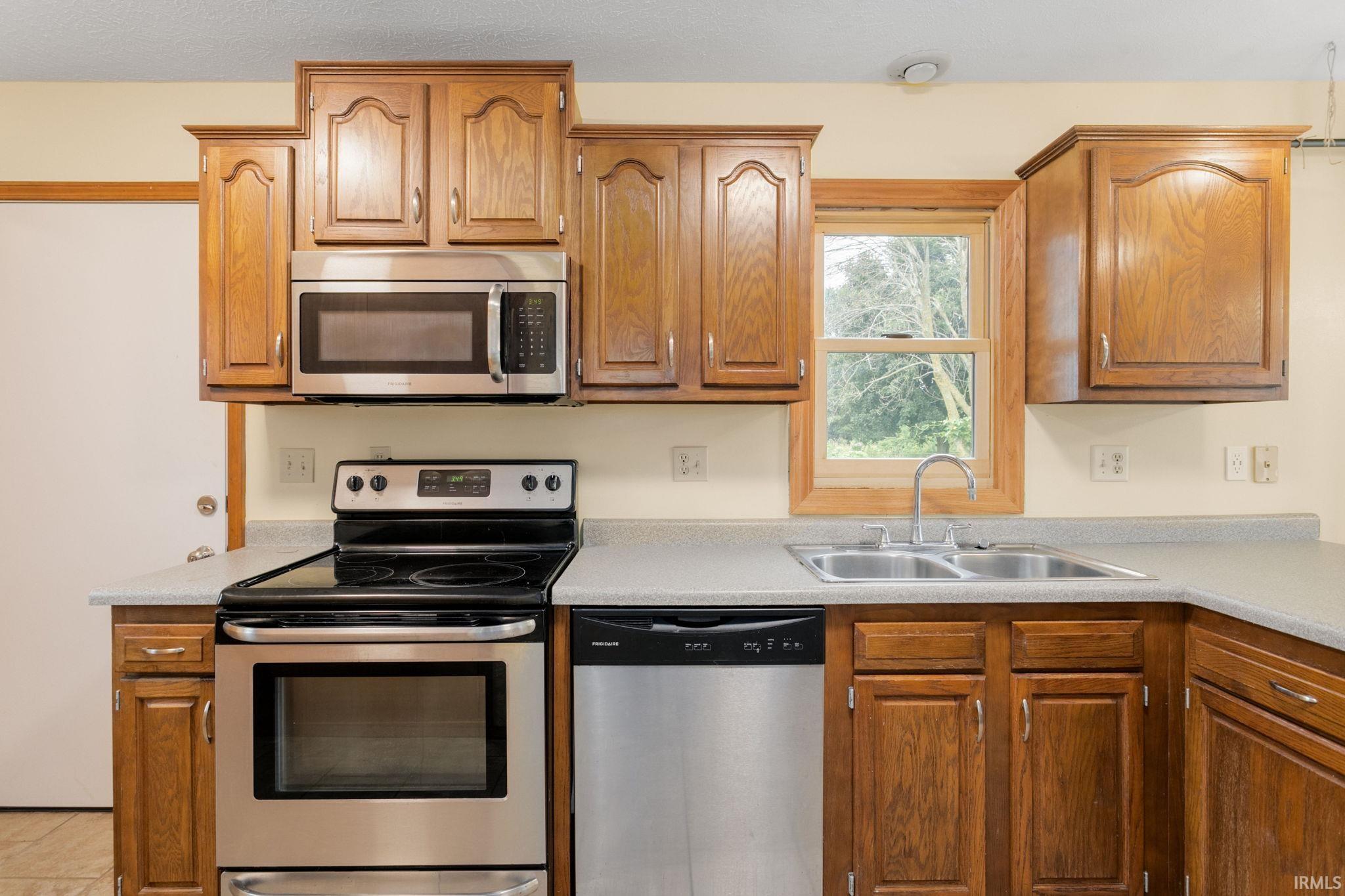 54960 E Sunray Drive Osceola IN 46561
