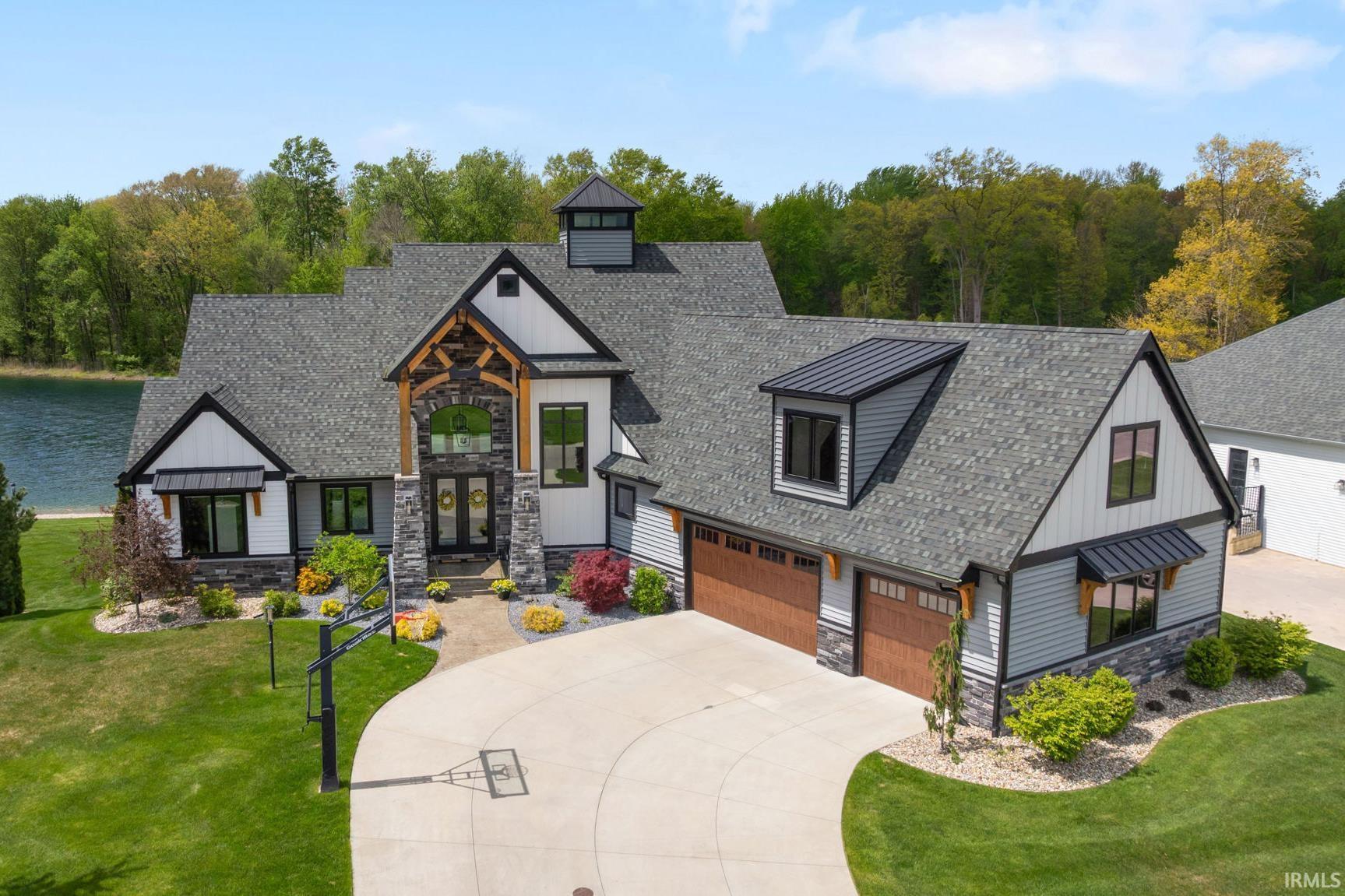 18455 Forest Glade Drive South Bend IN 46637