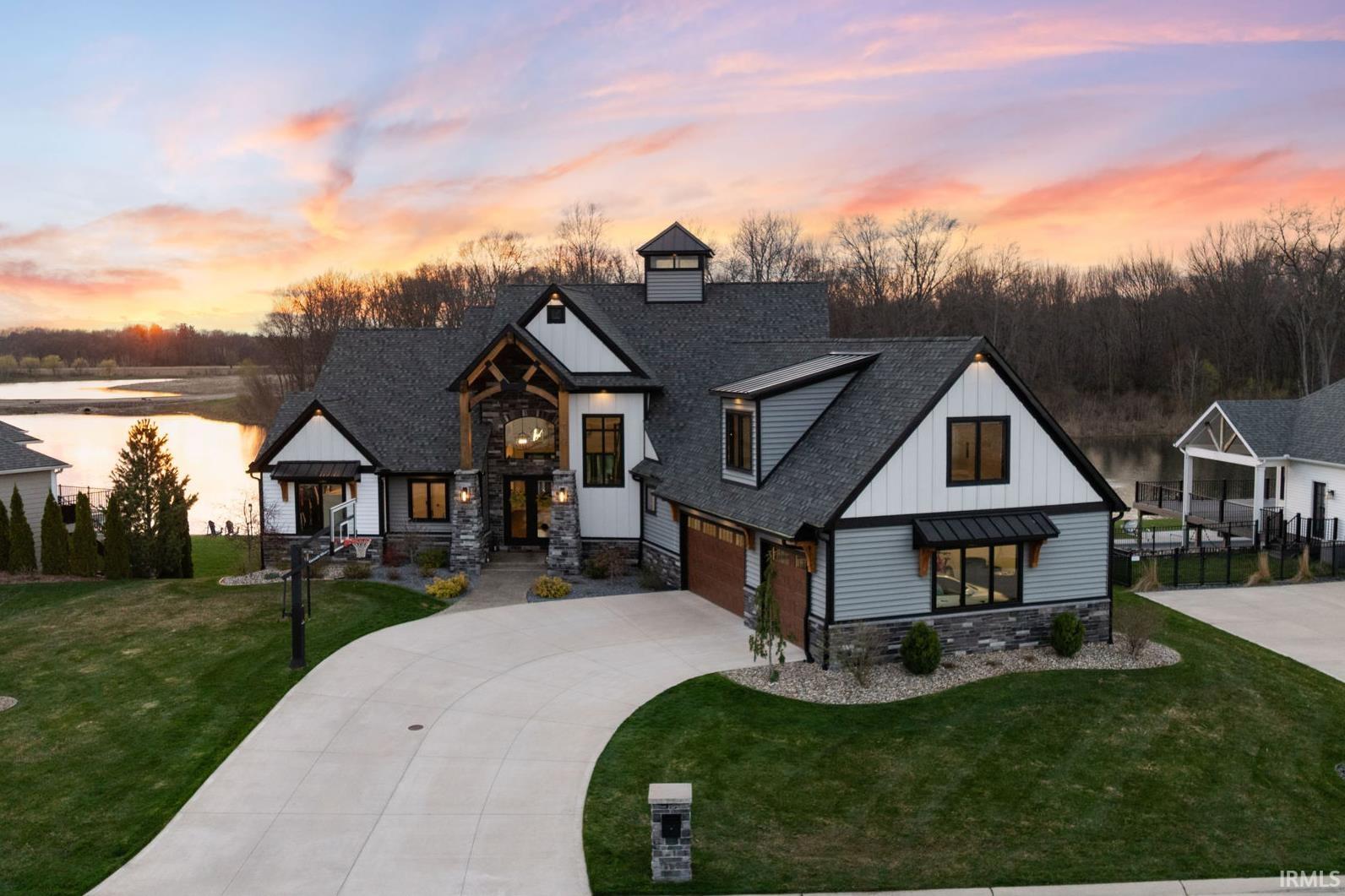 18455 Forest Glade Drive South Bend IN 46637