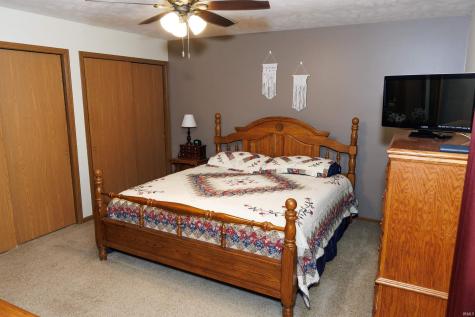 2511 Swinging Way Court Evansville IN 47711