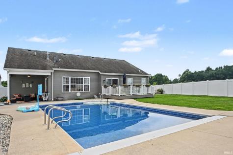 6819 Lutz Drive South Bend IN 46614