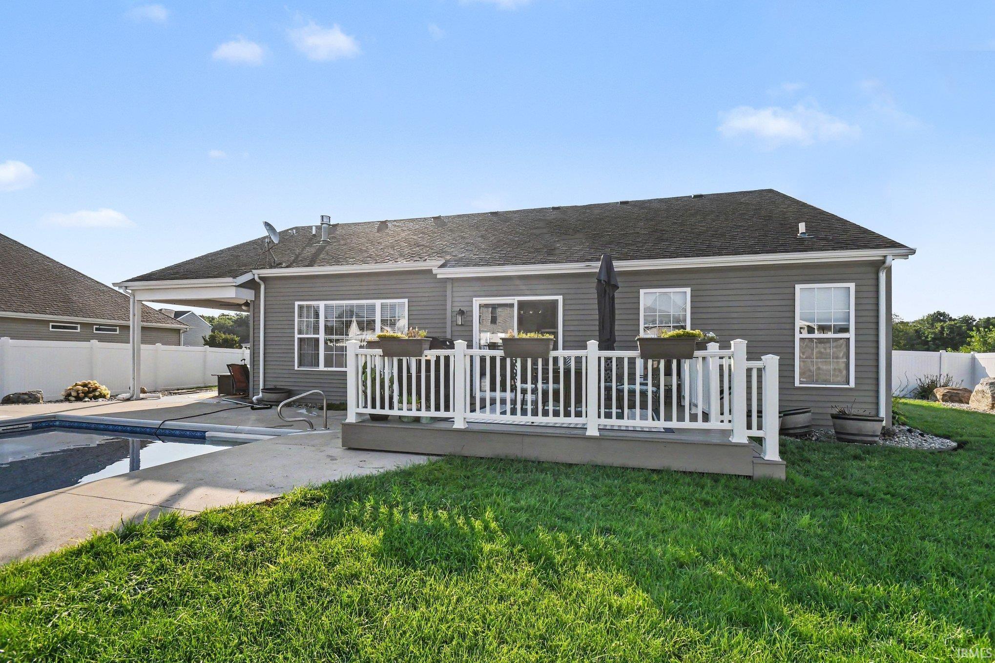 6819 Lutz Drive South Bend IN 46614