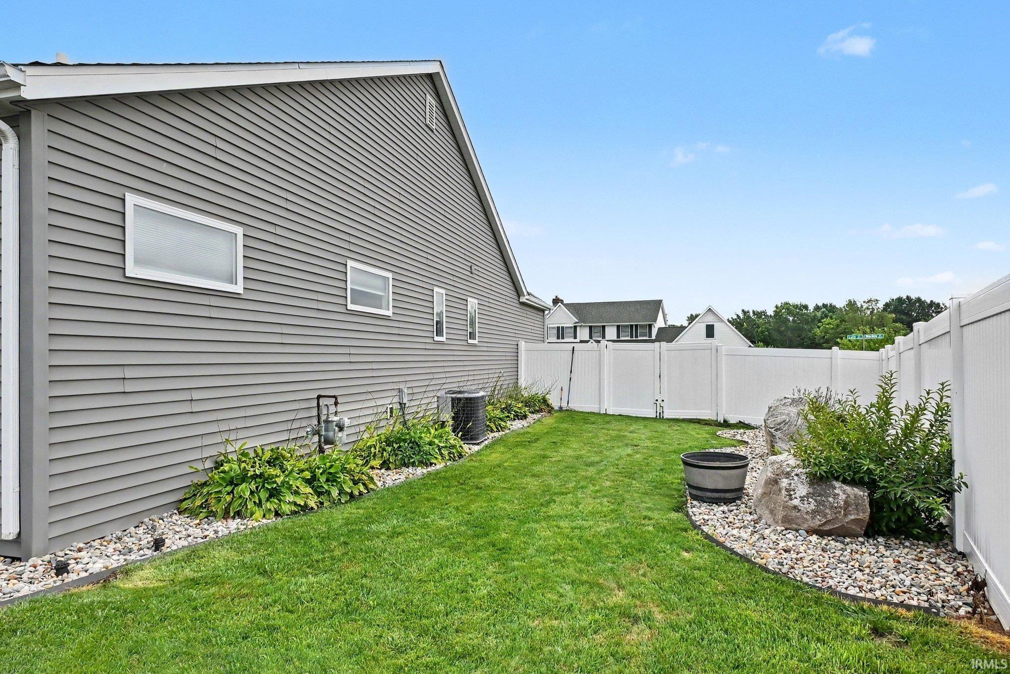 6819 Lutz Drive South Bend IN 46614