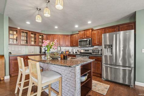 6819 Lutz Drive South Bend IN 46614