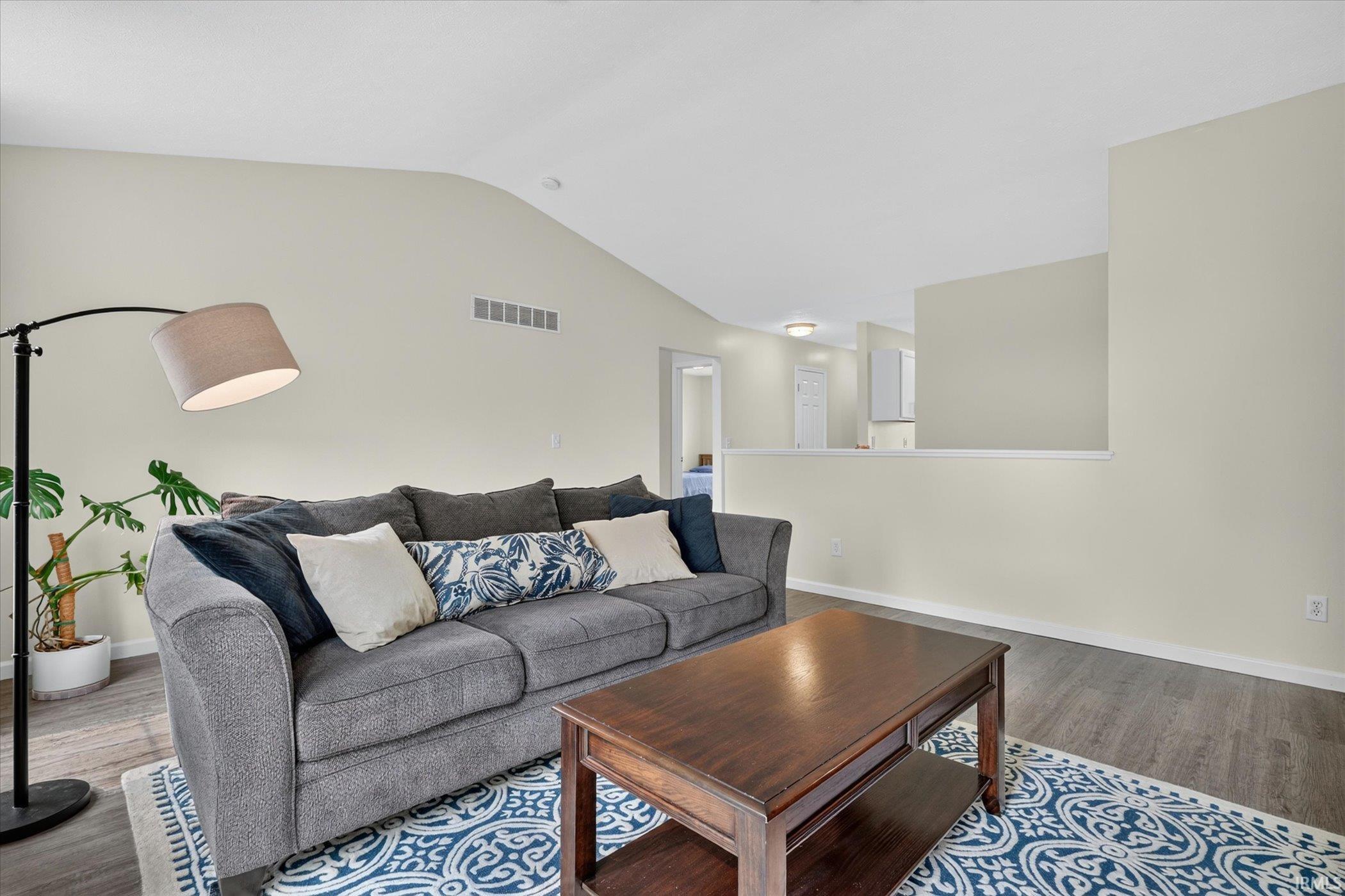 51740 Melwood Court South Bend IN 46628