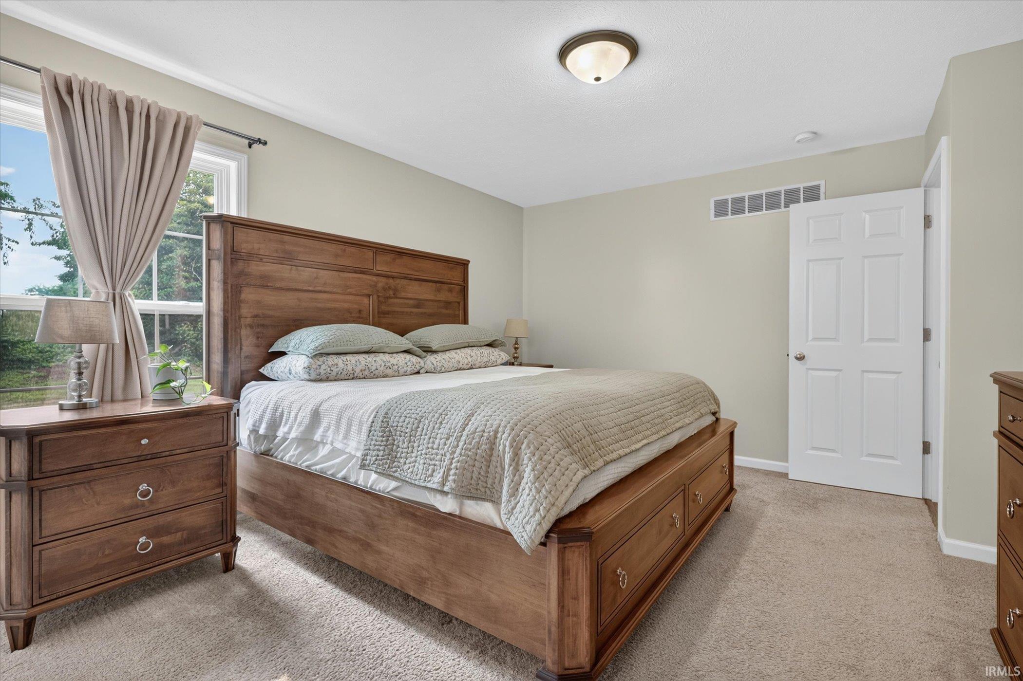 51740 Melwood Court South Bend IN 46628