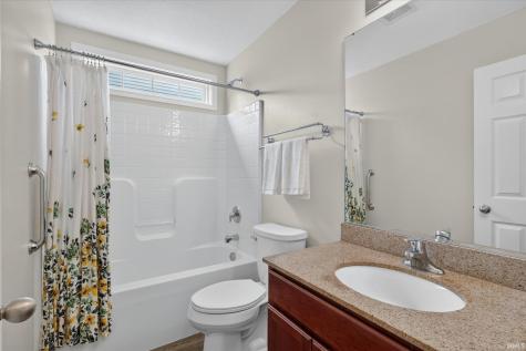51740 Melwood Court South Bend IN 46628