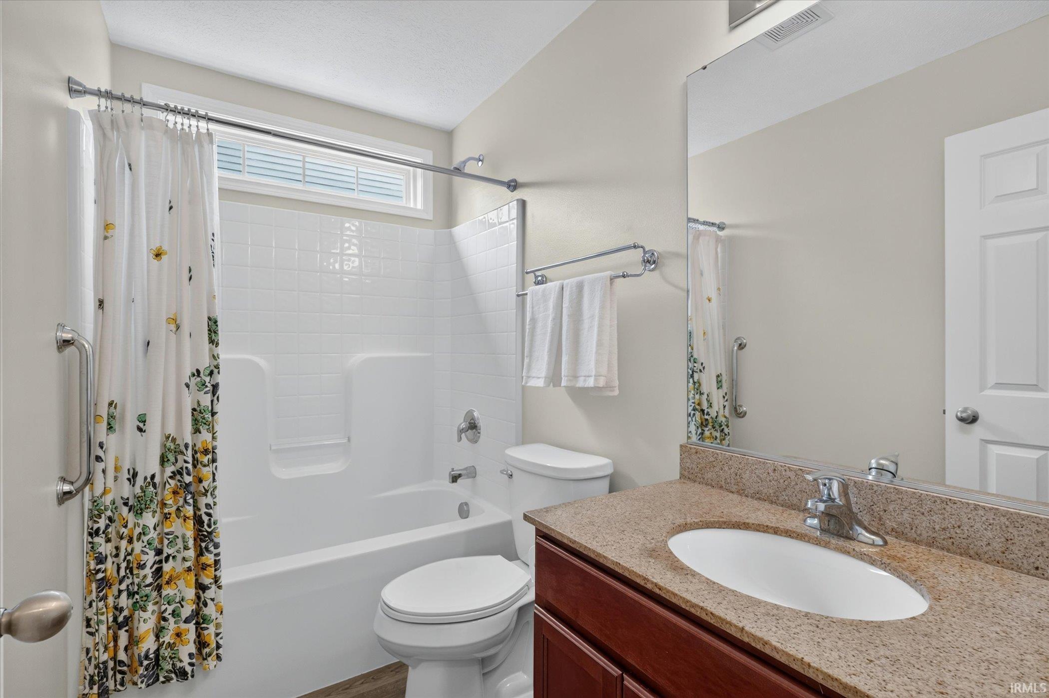 51740 Melwood Court South Bend IN 46628