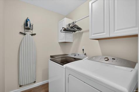 51740 Melwood Court South Bend IN 46628