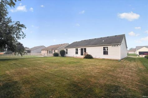 51740 Melwood Court South Bend IN 46628