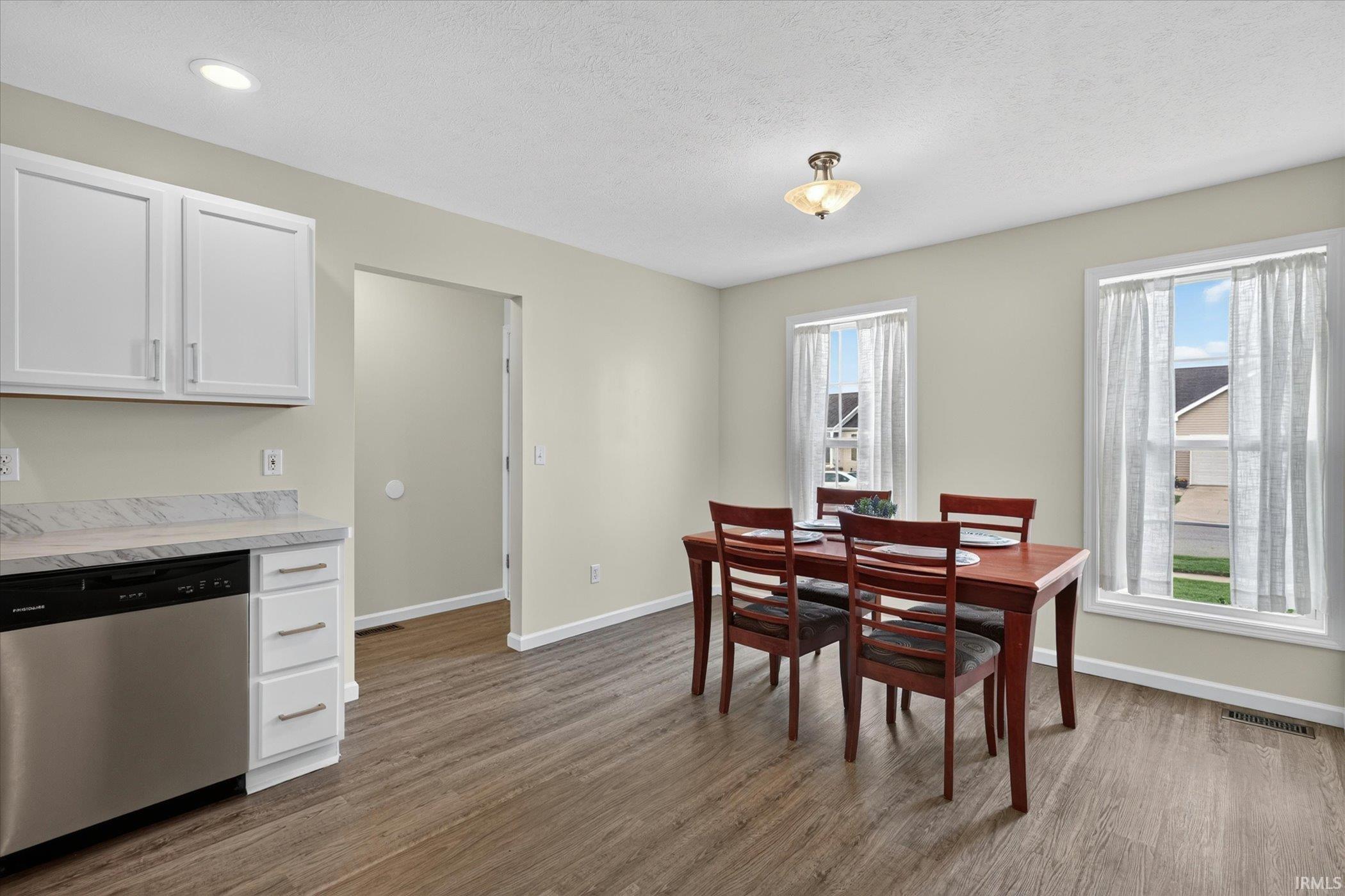 51740 Melwood Court South Bend IN 46628