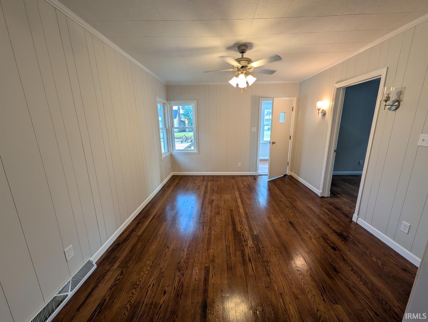 122 E 13th Street Mishawaka IN 46544