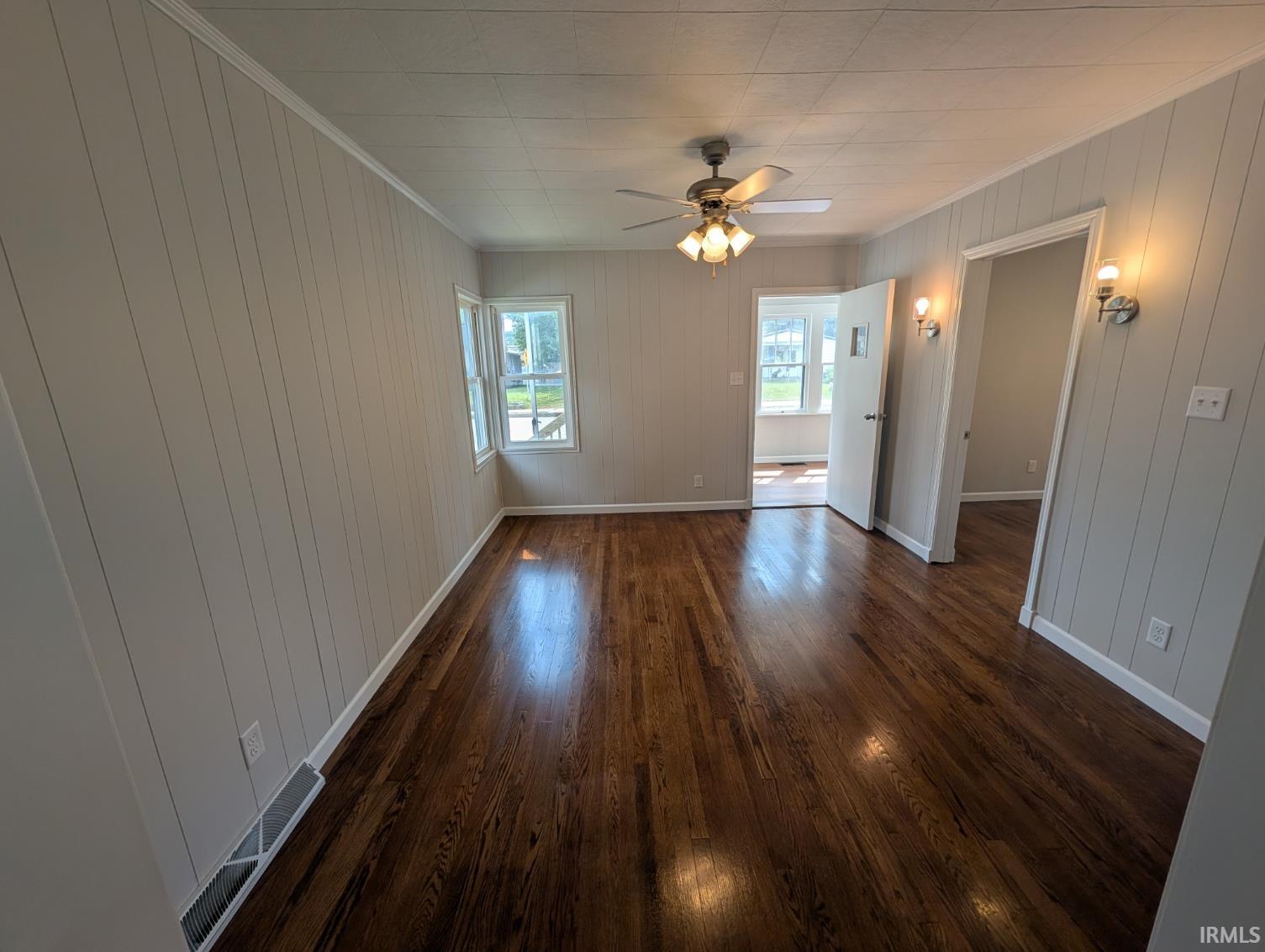 122 E 13th Street Mishawaka IN 46544