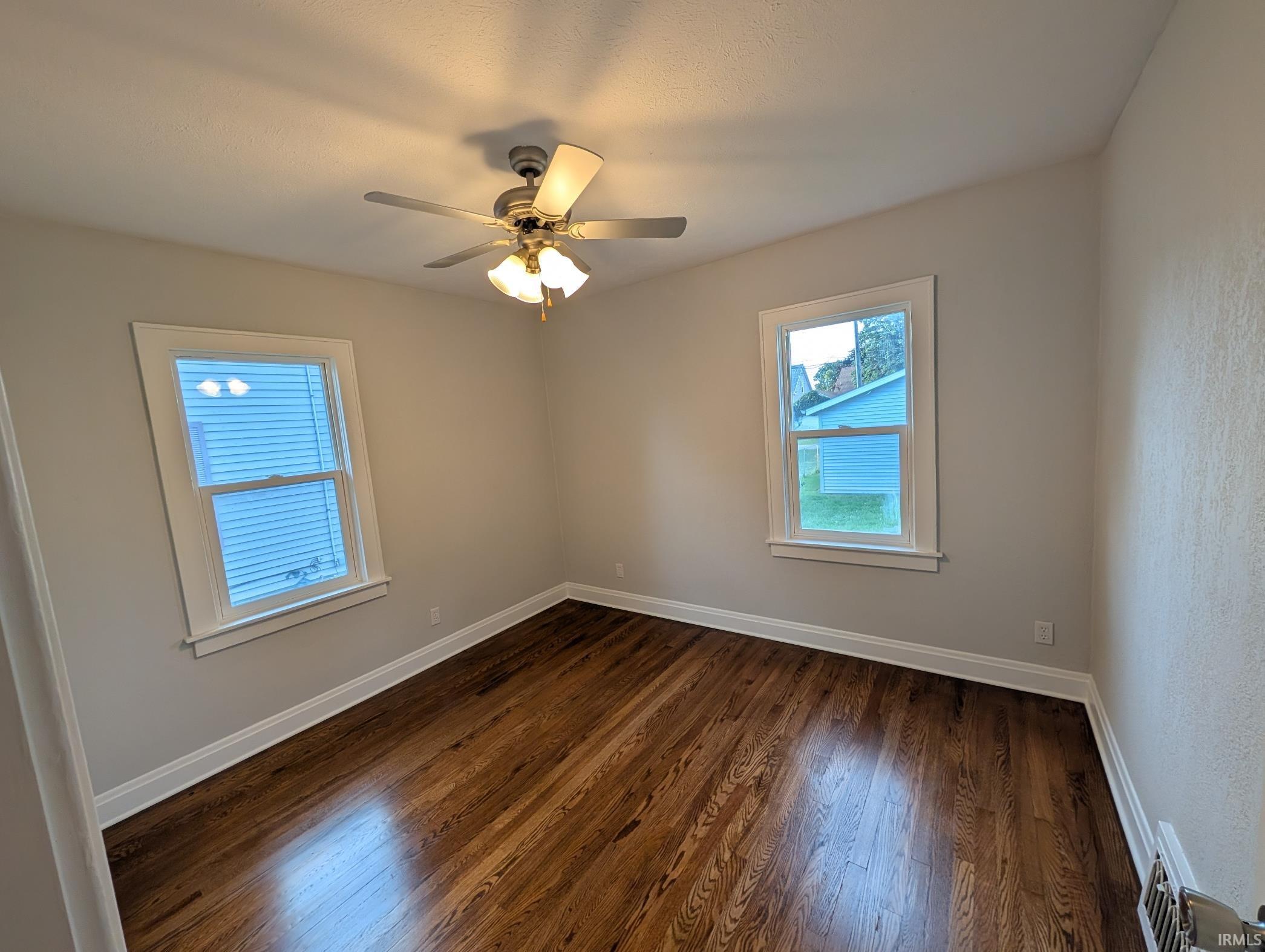 122 E 13th Street Mishawaka IN 46544