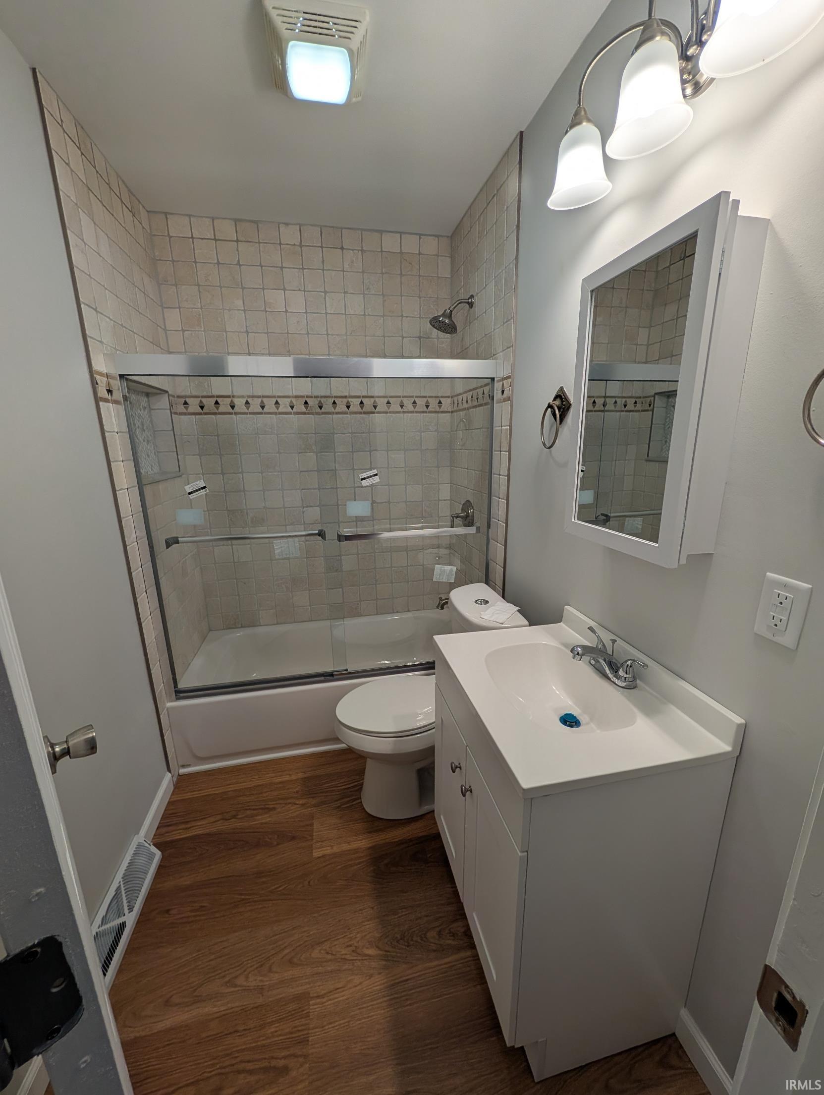 122 E 13th Street Mishawaka IN 46544