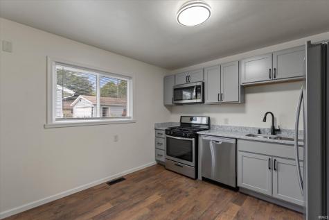 4625 Ridgeway Street South Bend IN 46619