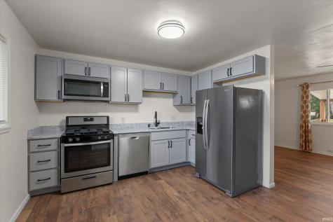 4625 Ridgeway Street South Bend IN 46619