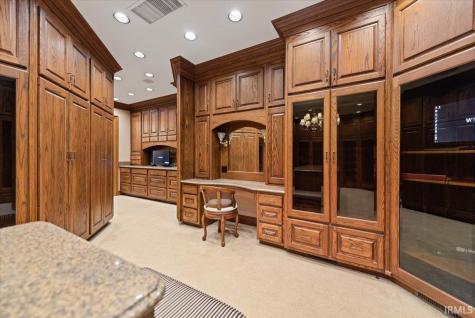 709 S Wynnwood Lane Bloomington IN 47401