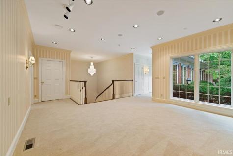 709 S Wynnwood Lane Bloomington IN 47401