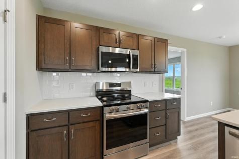 5098 Sickle Cove Fort Wayne IN 46818