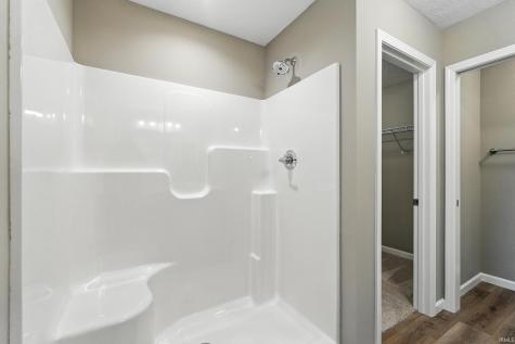 5098 Sickle Cove Fort Wayne IN 46818