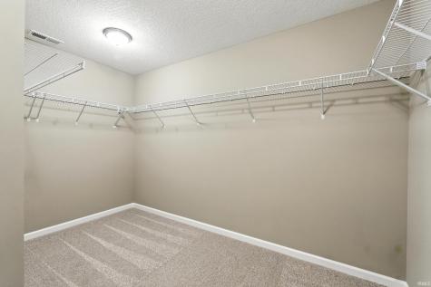 5098 Sickle Cove Fort Wayne IN 46818